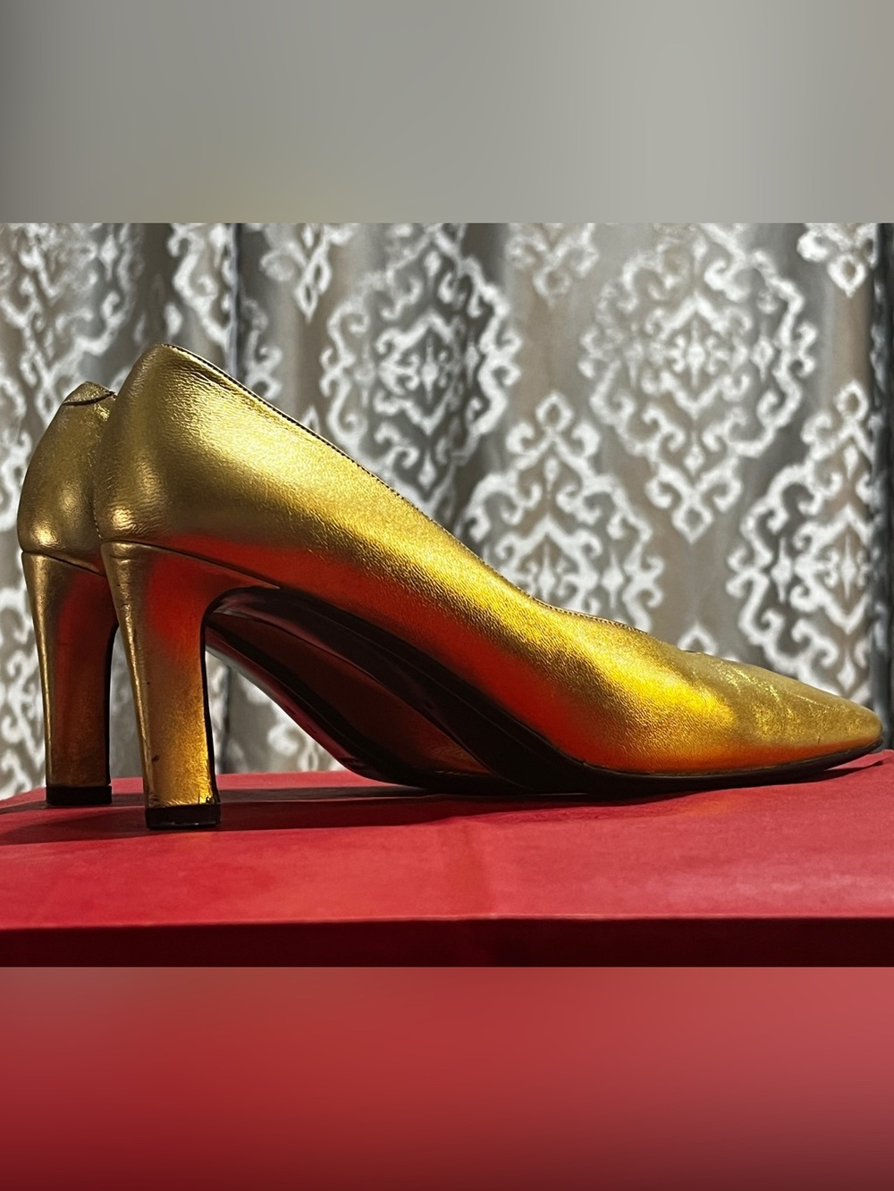 Anne Klein Metallic Gold Pointed-Toe Mid Heels. - Picture 6 of 9